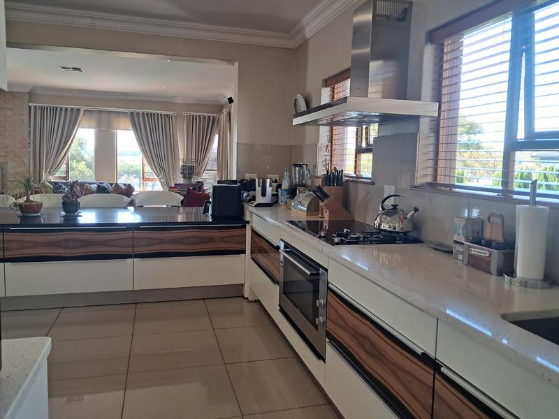 4 Bedroom Property for Sale in Blue Valley Golf Estate Gauteng