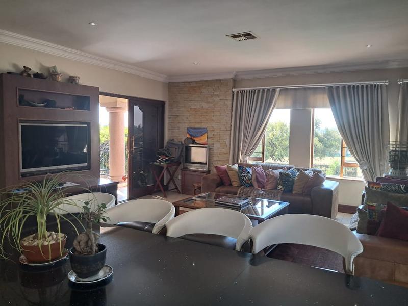 4 Bedroom Property for Sale in Blue Valley Golf Estate Gauteng