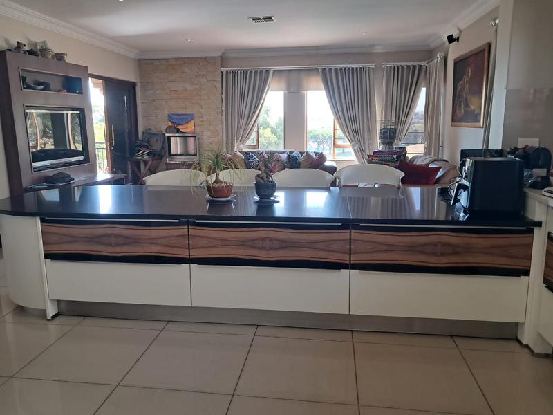 4 Bedroom Property for Sale in Blue Valley Golf Estate Gauteng