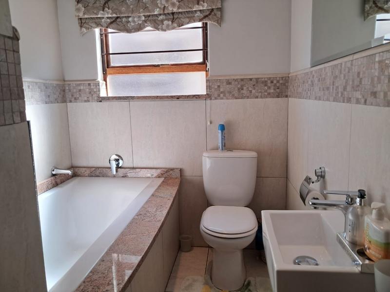 4 Bedroom Property for Sale in Blue Valley Golf Estate Gauteng