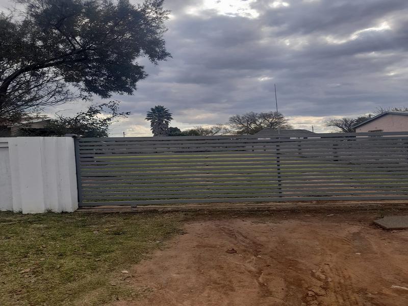 2 Bedroom Property for Sale in Sonland Park Gauteng