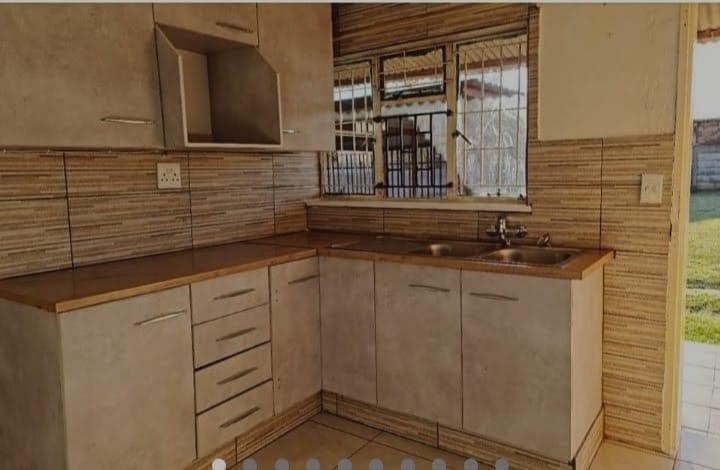 2 Bedroom Property for Sale in Sonland Park Gauteng
