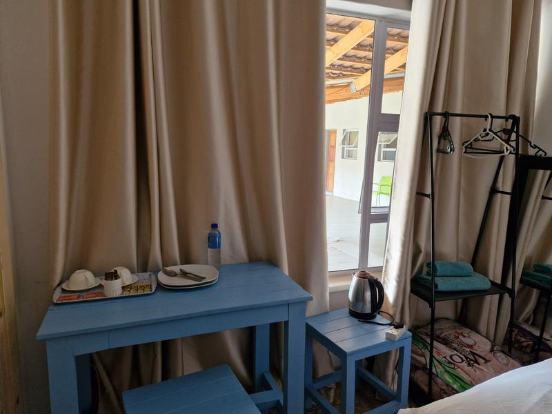 To Let 1 Bedroom Property for Rent in Rhodesfield Gauteng