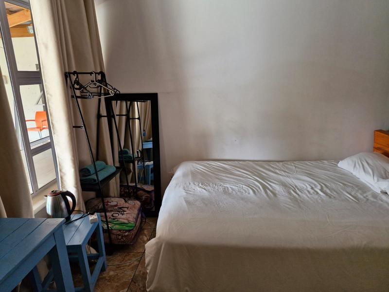 To Let 1 Bedroom Property for Rent in Rhodesfield Gauteng