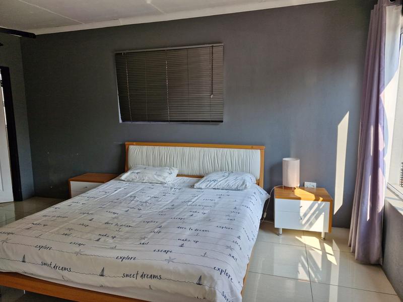 To Let 1 Bedroom Property for Rent in Rhodesfield Gauteng
