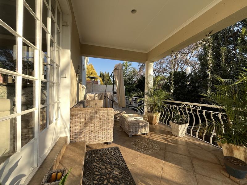 To Let 4 Bedroom Property for Rent in Waterkloof Ridge Gauteng