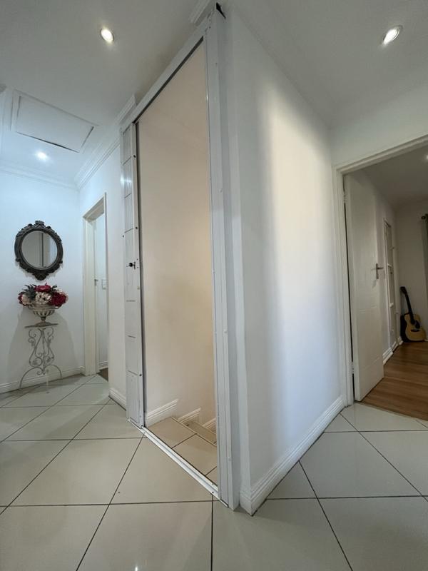 To Let 4 Bedroom Property for Rent in Waterkloof Ridge Gauteng