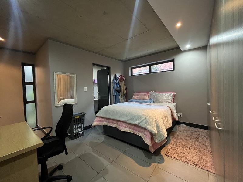 1 Bedroom Property for Sale in Menlo Park Gauteng
