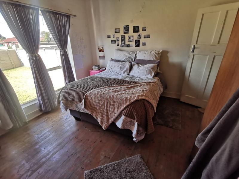 5 Bedroom Property for Sale in East Geduld Gauteng