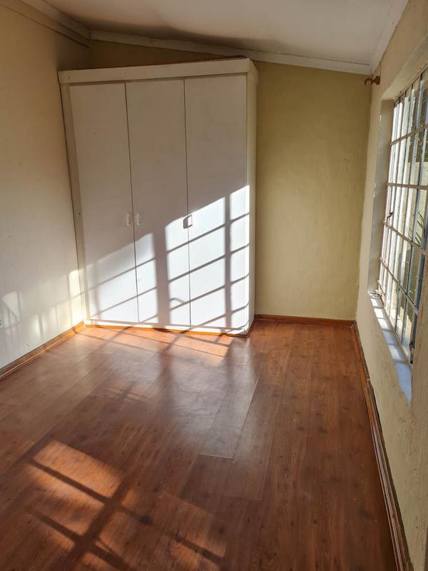 To Let 2 Bedroom Property for Rent in Buccleuch Gauteng