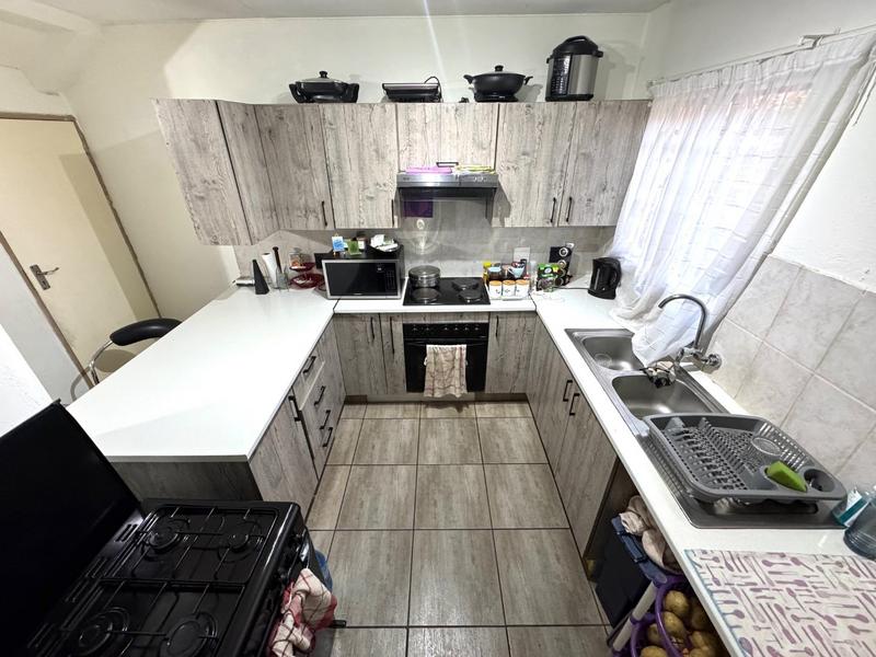 2 Bedroom Property for Sale in Annlin Gauteng