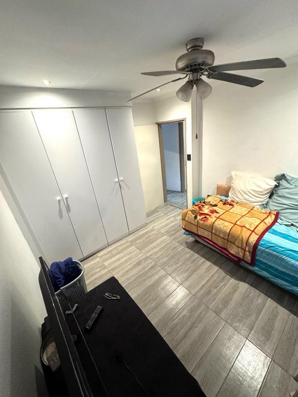 2 Bedroom Property for Sale in Annlin Gauteng