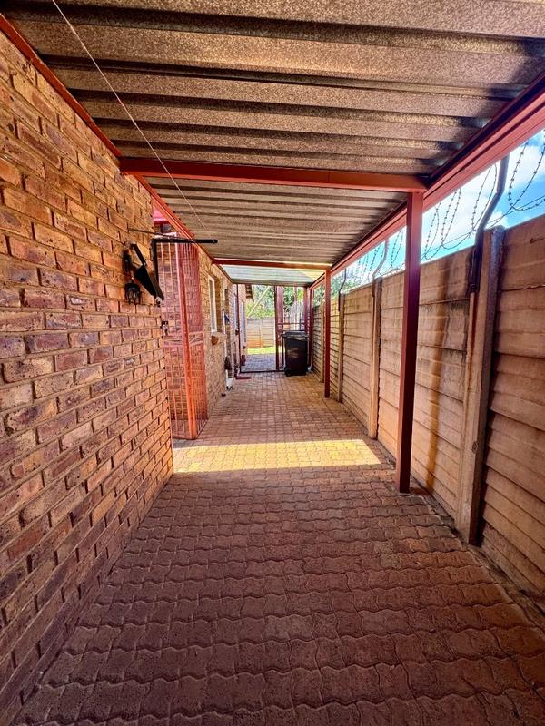 3 Bedroom Property for Sale in Doornpoort Gauteng