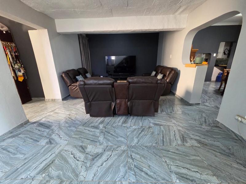 3 Bedroom Property for Sale in Sinoville Gauteng