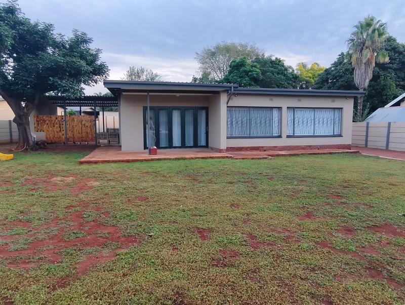4 Bedroom Property for Sale in Sinoville Gauteng
