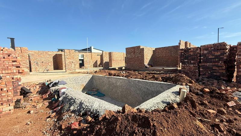 5 Bedroom Property for Sale in Midstream Heights Gauteng