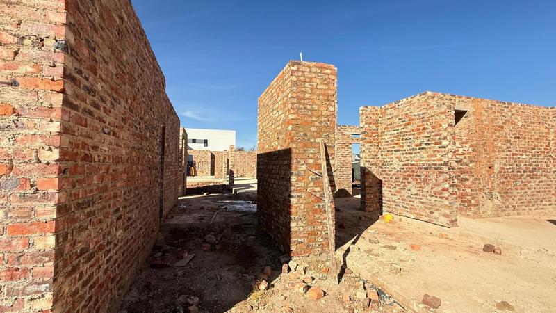 5 Bedroom Property for Sale in Midstream Heights Gauteng