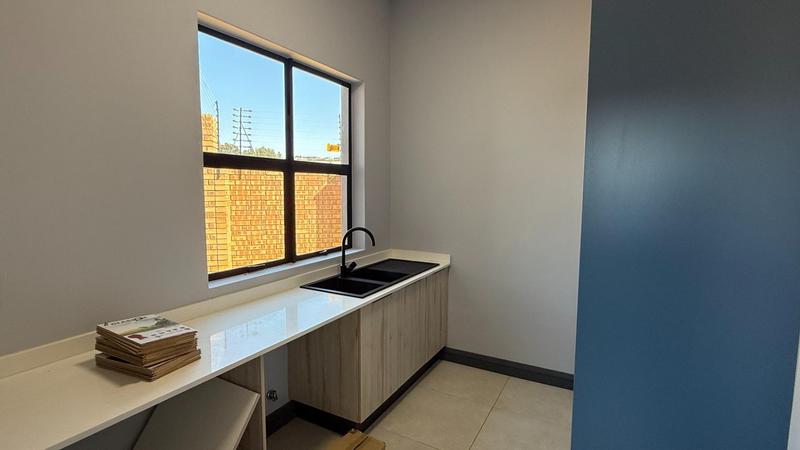 4 Bedroom Property for Sale in Fountainbrook Estate Gauteng