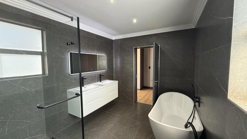4 Bedroom Property for Sale in Fountainbrook Estate Gauteng