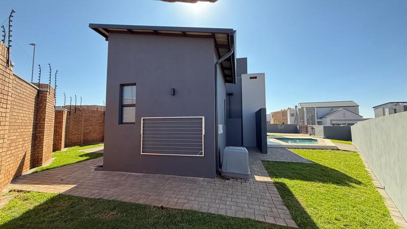 4 Bedroom Property for Sale in Fountainbrook Estate Gauteng