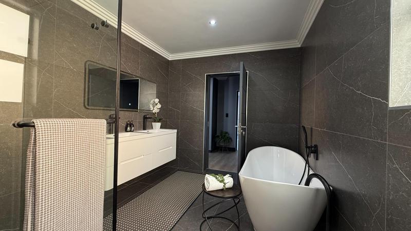 4 Bedroom Property for Sale in Fountainbrook Estate Gauteng