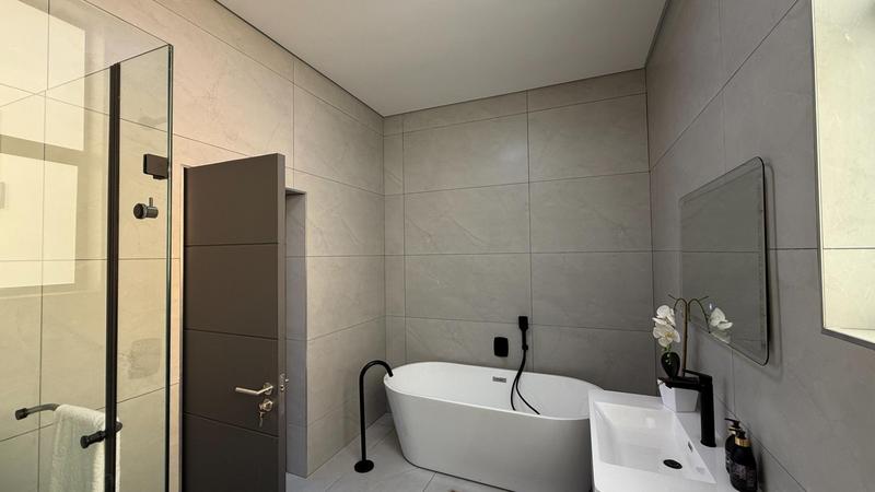 4 Bedroom Property for Sale in Fountainbrook Estate Gauteng