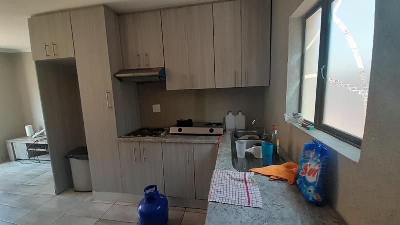 To Let 2 Bedroom Property for Rent in Noordwyk Gauteng