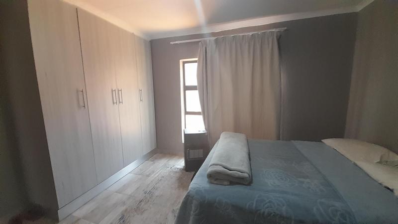 To Let 2 Bedroom Property for Rent in Noordwyk Gauteng