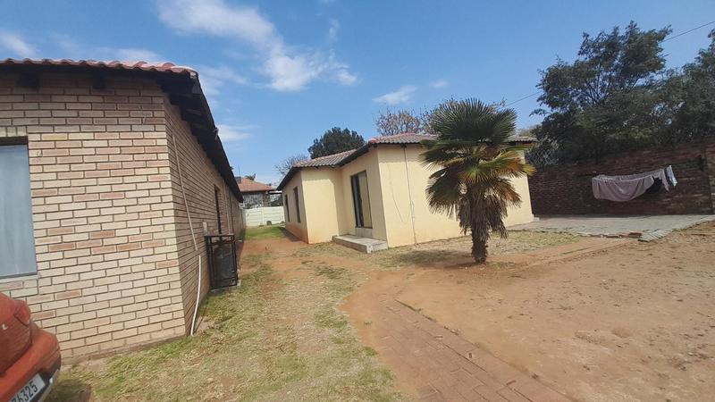 To Let 2 Bedroom Property for Rent in Noordwyk Gauteng