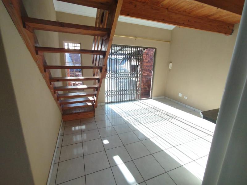 To Let 2 Bedroom Property for Rent in Weltevreden Park Gauteng