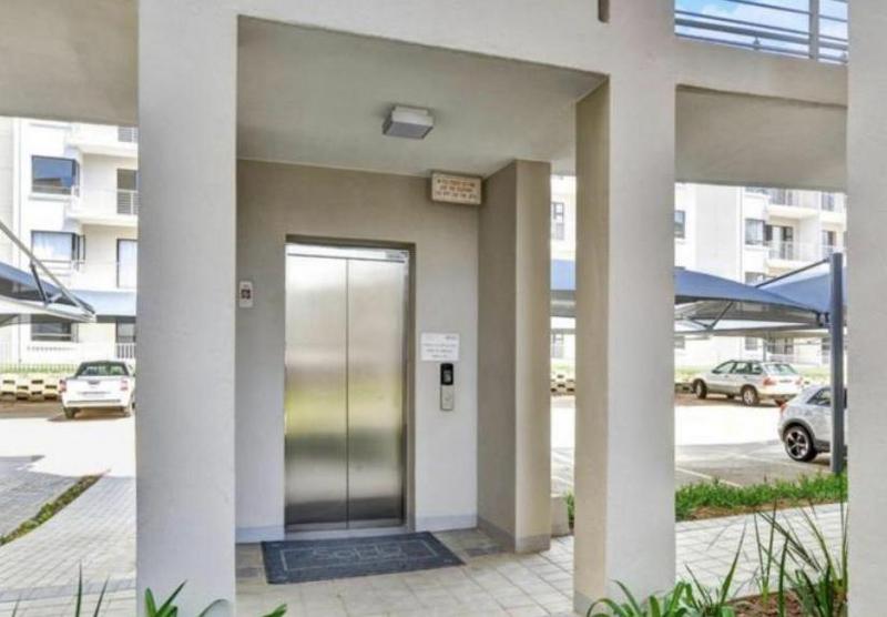 To Let 2 Bedroom Property for Rent in Fourways Gauteng