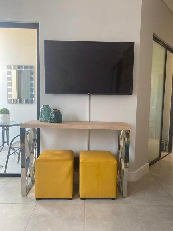 To Let 2 Bedroom Property for Rent in Waterfall Gauteng