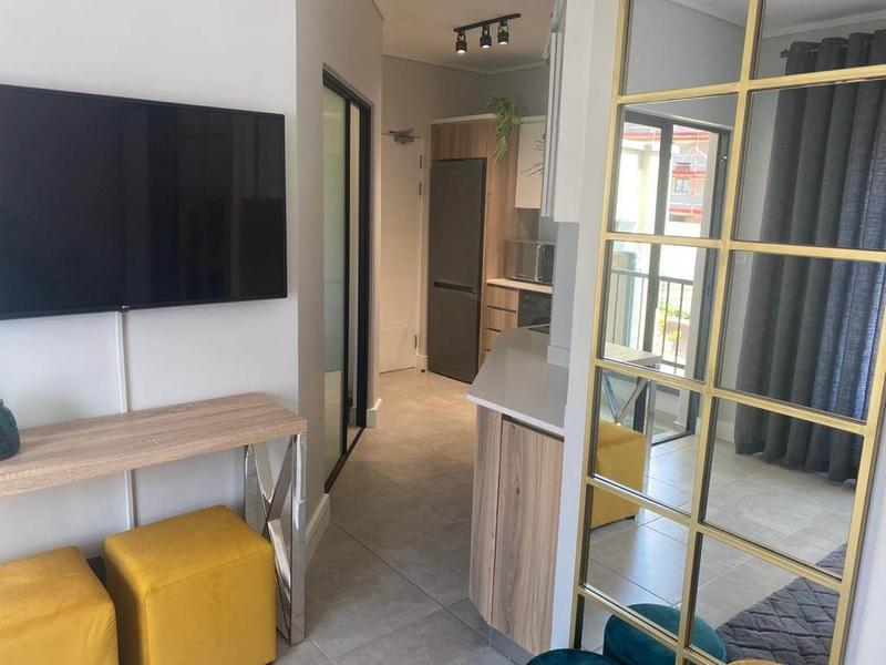To Let 2 Bedroom Property for Rent in Waterfall Gauteng
