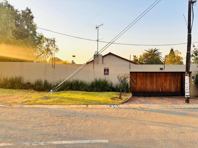 To Let 1 Bedroom Property for Rent in Blairgowrie Gauteng