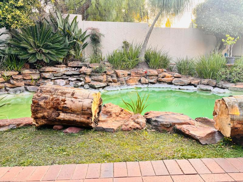 To Let 1 Bedroom Property for Rent in Blairgowrie Gauteng