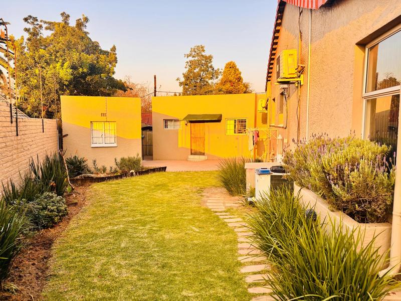 To Let 1 Bedroom Property for Rent in Blairgowrie Gauteng