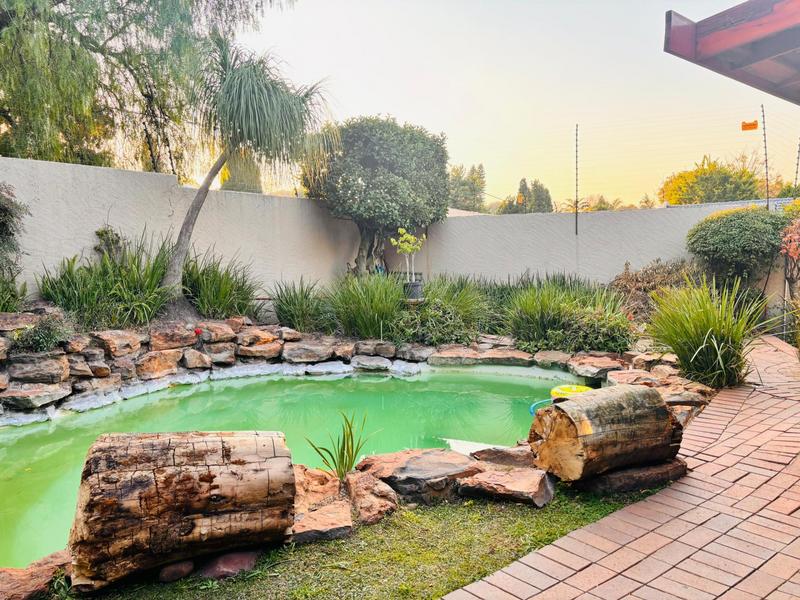 To Let 1 Bedroom Property for Rent in Blairgowrie Gauteng