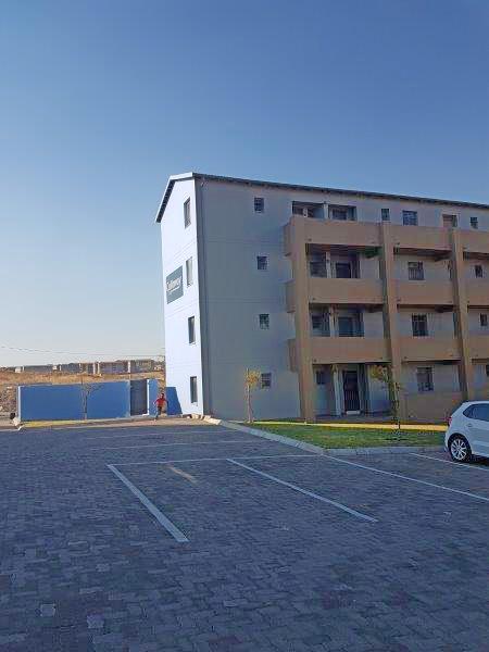 To Let 2 Bedroom Property for Rent in Fleurhof Gauteng