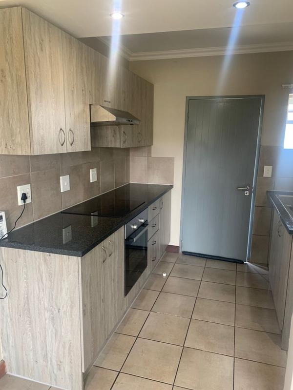 2 Bedroom Property for Sale in Fleurhof Gauteng