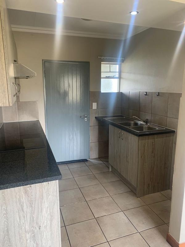 2 Bedroom Property for Sale in Fleurhof Gauteng