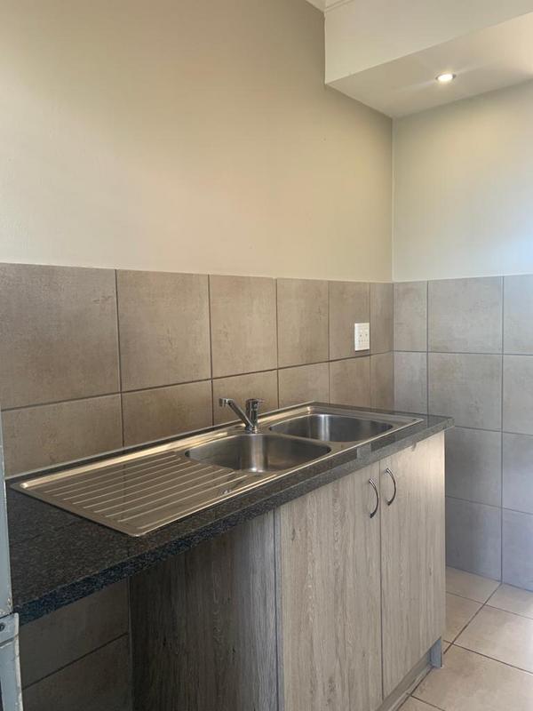 2 Bedroom Property for Sale in Fleurhof Gauteng