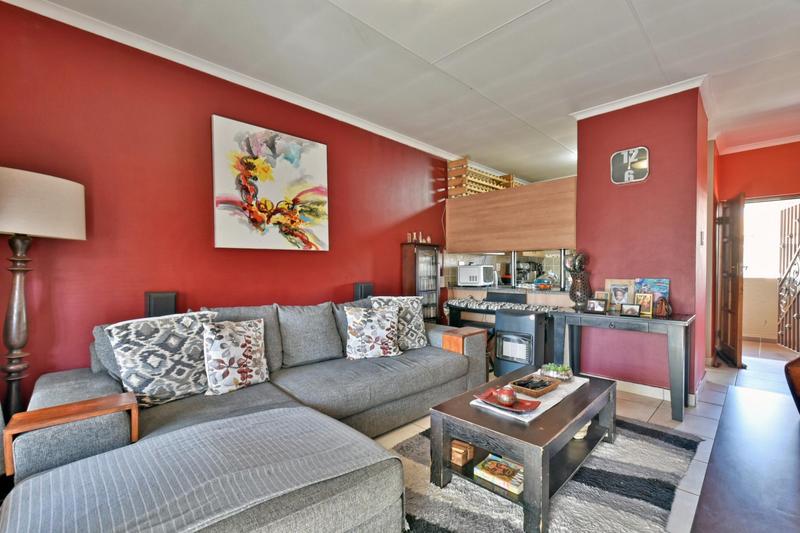 2 Bedroom Property for Sale in Meredale Gauteng