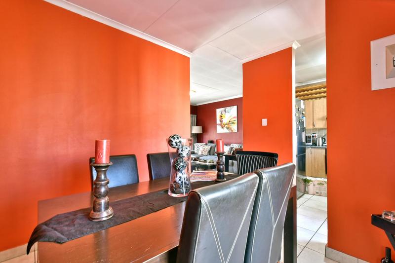 2 Bedroom Property for Sale in Meredale Gauteng