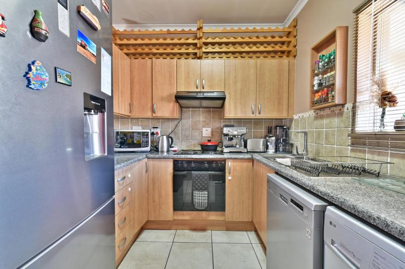 2 Bedroom Property for Sale in Meredale Gauteng