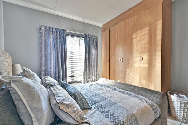 2 Bedroom Property for Sale in Meredale Gauteng