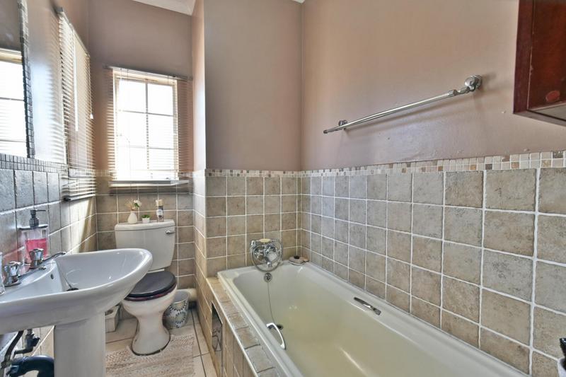 2 Bedroom Property for Sale in Meredale Gauteng