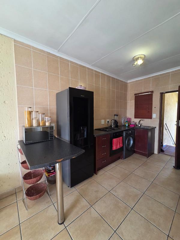 1 Bedroom Property for Sale in Ormonde View Gauteng