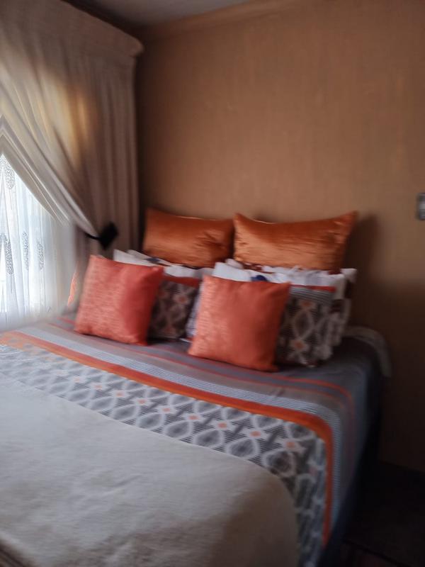 2 Bedroom Property for Sale in Soshanguve GG Gauteng