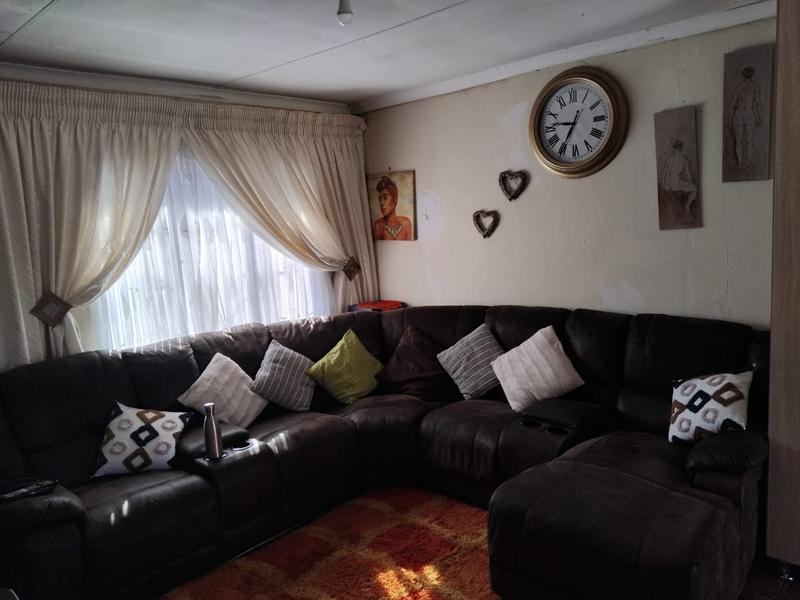 2 Bedroom Property for Sale in Soshanguve GG Gauteng