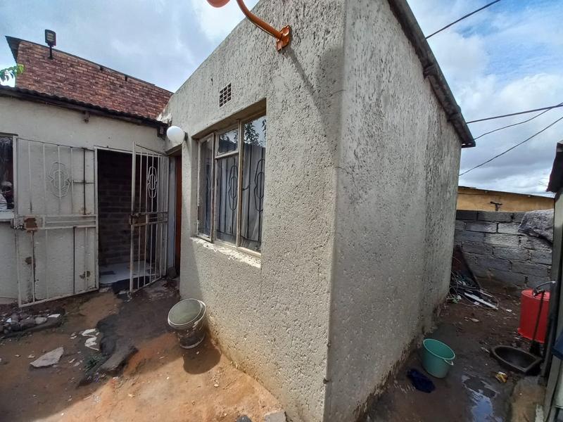 2 Bedroom Property for Sale in Tembisa Gauteng